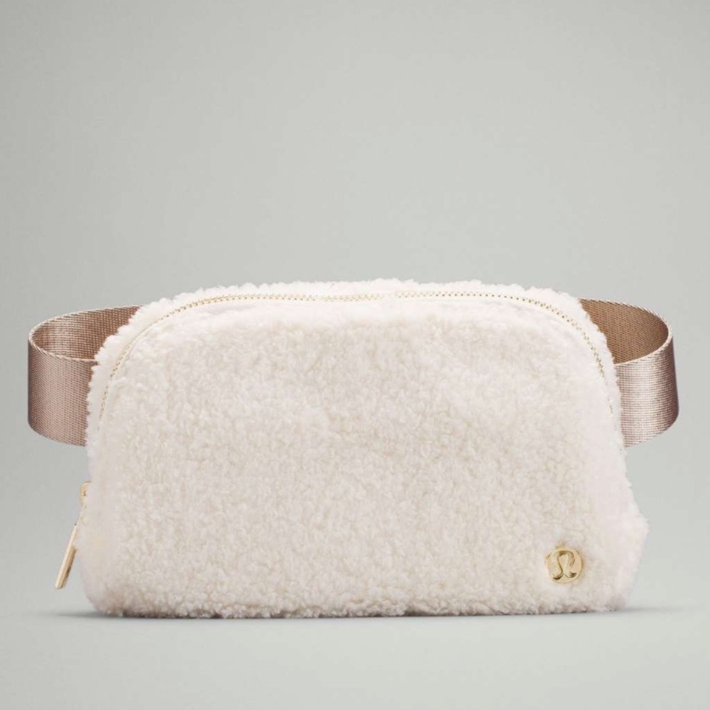 LULULEMON Everywhere Fleece Pile Teddy Belt Bag Fanny Pack Light Ivory Tan 1L